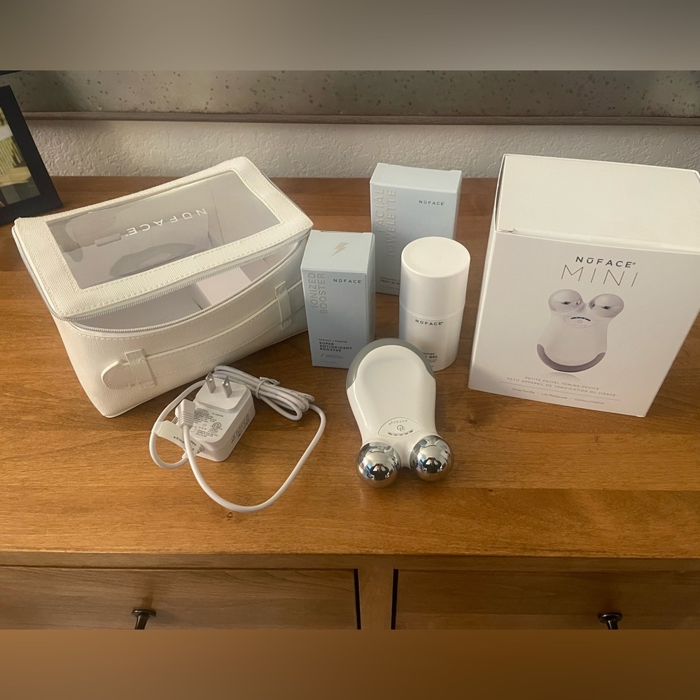 NuFace mini petite facial toning device with accessories